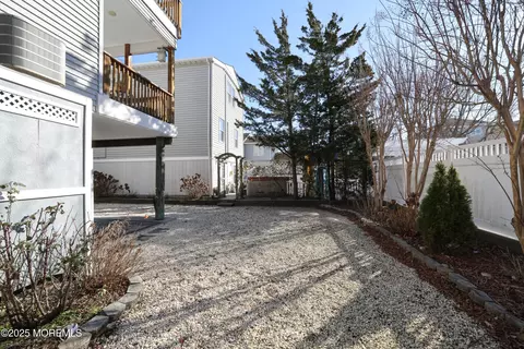 Exterior - 18 W 16th St, Long Beach Township, NJ 08008 photo 8 of 9