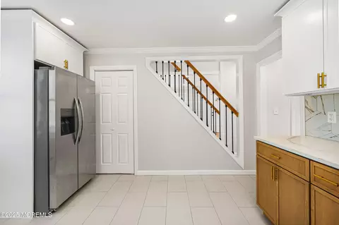 Entry Way - 24 Unity Dr, Brick, NJ 08723 photo 2 of 4