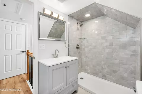 Bath - 24 Unity Dr, Brick, NJ 08723 photo 2 of 2