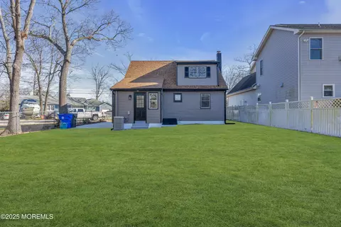 Exterior - 24 Unity Dr, Brick, NJ 08723 photo 10 of 11