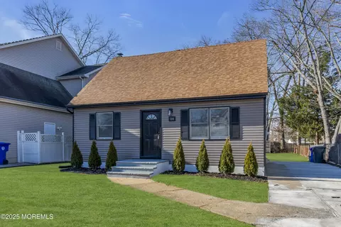 Exterior - 24 Unity Dr, Brick, NJ 08723 photo 5 of 11