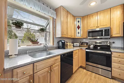 18 Mountain Laurel Ln #A, Brielle, NJ 08730 photo 7