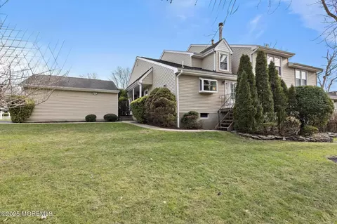 18 Mountain Laurel Ln #A, Brielle, NJ 08730