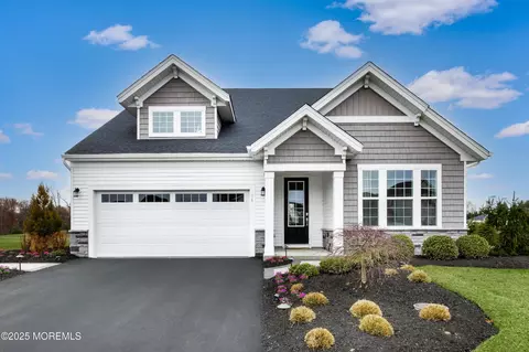 11 Wembley Ct, Monroe, NJ 08831