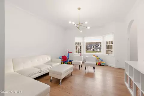 Living - 5 Overlook Dr, Jackson, NJ 08527 photo 1 of 2