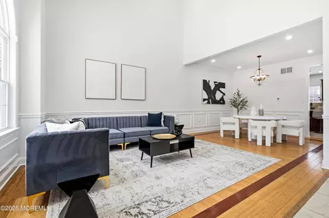 893 Lakehurst Ave, Jackson, NJ 08527