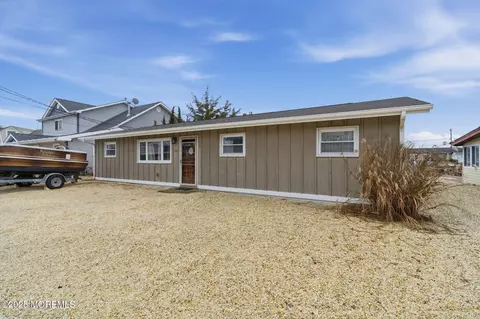 109 Caldwell Rd, Barnegat, NJ 08005