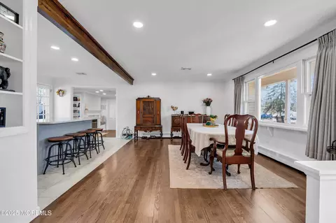 Dining - 520 Windsor St, Forked River, NJ 08731 photo 2 of 2