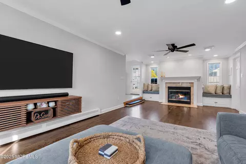 Living - 520 Windsor St, Forked River, NJ 08731 photo 3 of 3
