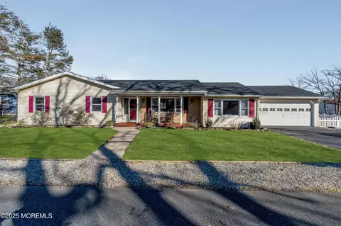 520 Windsor St, Forked River, NJ 08731