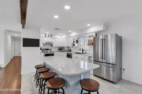 Kitchen - 520 Windsor St, Forked River, NJ 08731 photo 3 of 4