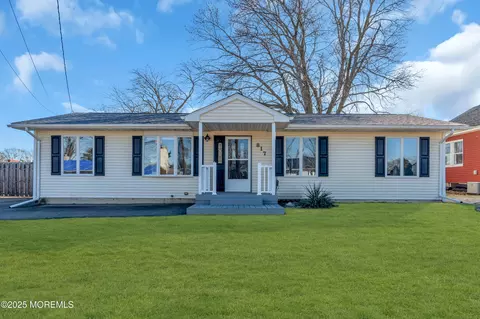 817 Beachwood Blvd, Beachwood, NJ 08722