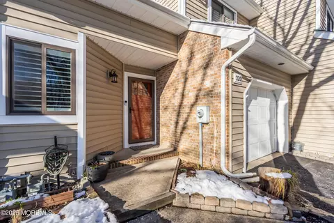 320 Burntwood Trl, Toms River, NJ 08753