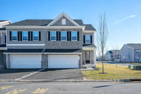 1001 Navigator Ave, Marlboro, NJ 07746