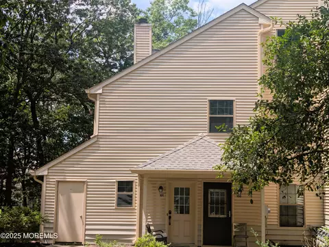 101 Begonia Ct, Jackson, NJ 08527