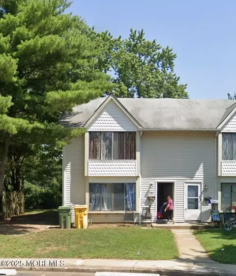158 Governors Rd, Lakewood, NJ 08701