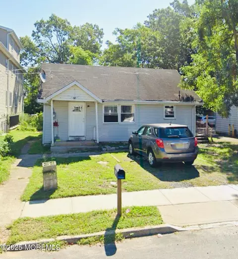 109 Arlington Ave, Lakewood, NJ 08701