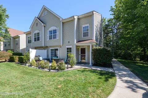 24 Topeka Ct, Tinton Falls, NJ 07712