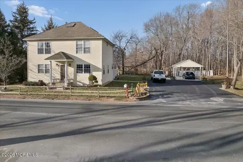 2 Cliffwood Ave, Matawan, NJ 07747