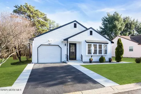6 Berkeley St #64, Whiting, NJ 08759