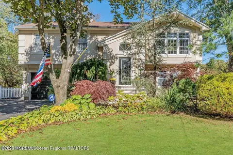 541 Frank Applegate Rd, Jackson, NJ 08527