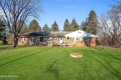 Exterior - 920 Ridge Rd, Brick, NJ 08724 photo 1 of 5
