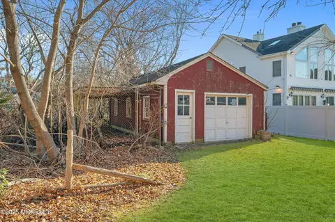 Exterior - 920 Ridge Rd, Brick, NJ 08724 photo 4 of 5