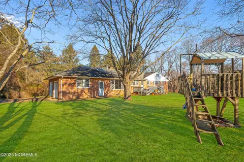 Exterior - 920 Ridge Rd, Brick, NJ 08724 photo 5 of 5