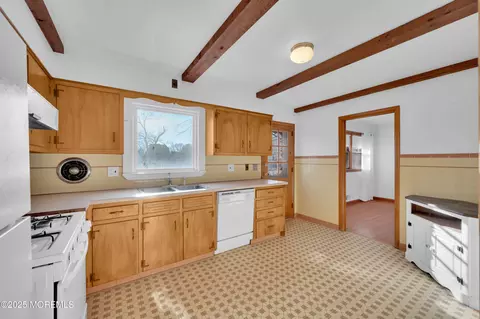 Kitchen - 920 Ridge Rd, Brick, NJ 08724 photo 3 of 3