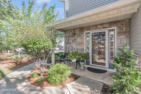 41 Capica Ct #76, Laurence Harbor, NJ 08879