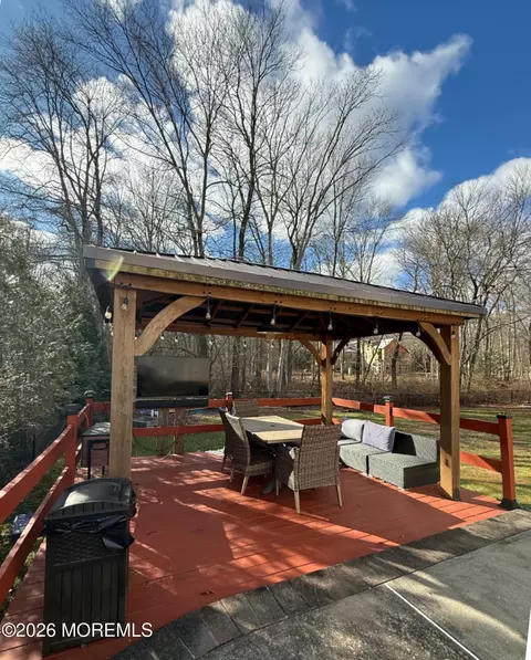 Exterior - 12 Crest Rd, Jackson, NJ 08527 photo 2 of 2