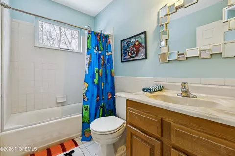 Bath - 12 Crest Rd, Jackson, NJ 08527 photo 2 of 2