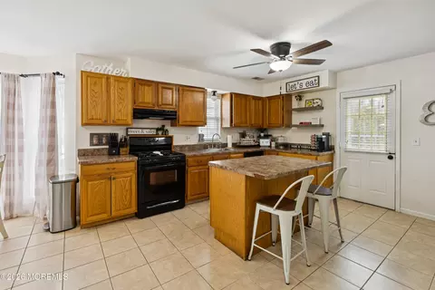 Kitchen - 12 Crest Rd, Jackson, NJ 08527 photo 1 of 2