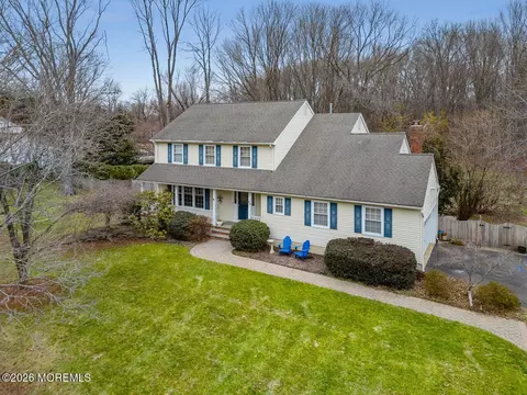 23 Blades Run, Shrewsbury, NJ 07702
