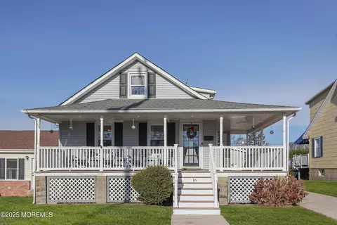 16 Smock St, Neptune City, NJ 07753