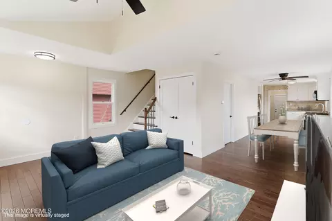 11 Cheerful Pl, Highlands, NJ 07732