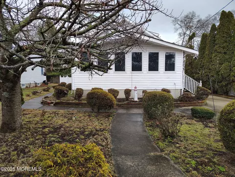 1822 S M St, West Belmar, NJ 07719