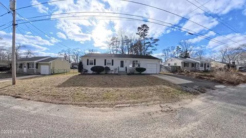 237 Garden Ave, Browns Mills, NJ 08015