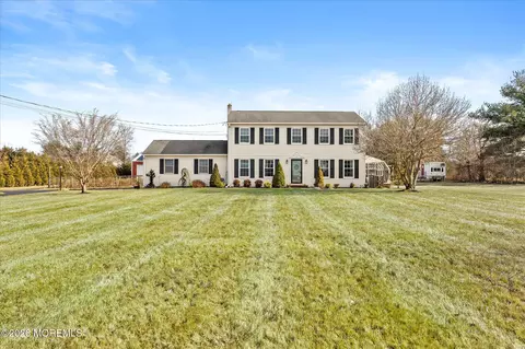 79 Imlaystown Hightstown Rd, Allentown, NJ 08501