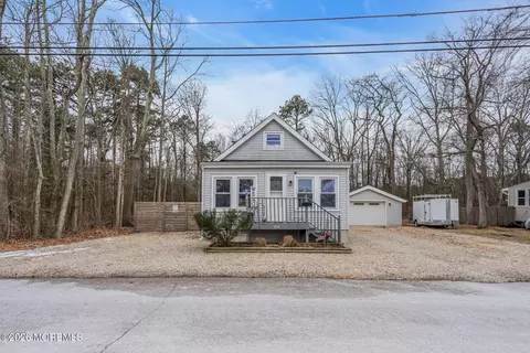 616 E Arverne Ave, Ocean Gate, NJ 08740