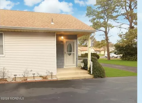 33 Medford Rd #A, Manchester, NJ 08759