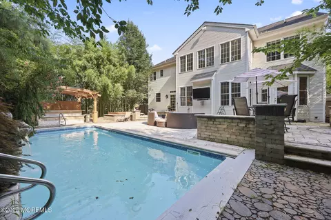 Exterior - 7 Trumbull Ct, Jackson, NJ 08527 photo 8 of 11