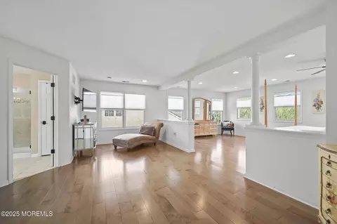 Entry Way - 7 Trumbull Ct, Jackson, NJ 08527 photo 6 of 10