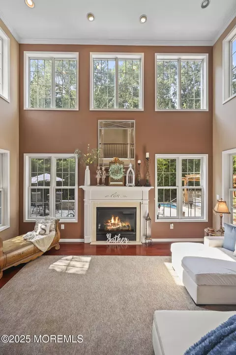 Living - 7 Trumbull Ct, Jackson, NJ 08527 photo 1 of 2