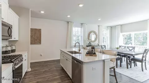 207 Bash Rd, Toms River, NJ 08753