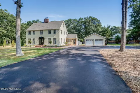 215 Parkertown Dr, Little Egg Harbor, NJ 08087
