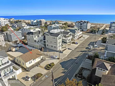 17 E Kirkland Ave, Long Beach Township, NJ 08008