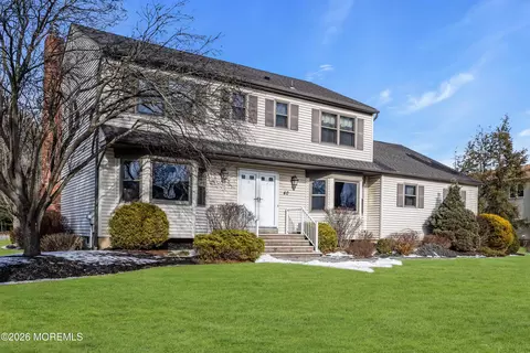 40 Michelle Ln, Hillsborough, NJ 08844