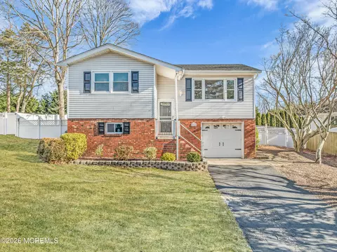 531 Princess Ct, Toms River, NJ 08753