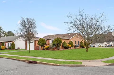 170 Everest Dr S, Brick, NJ 08724